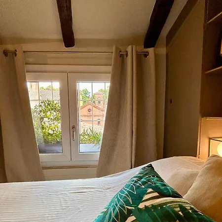 Attico Castiglione Apartment