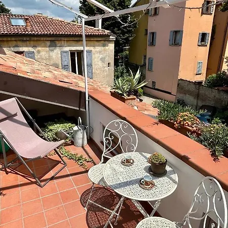 Attico Castiglione Lägenhet