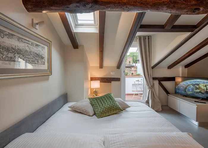 Attico Castiglione Apartment